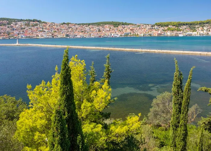 Aetos Βίλα Βασιλικάδες