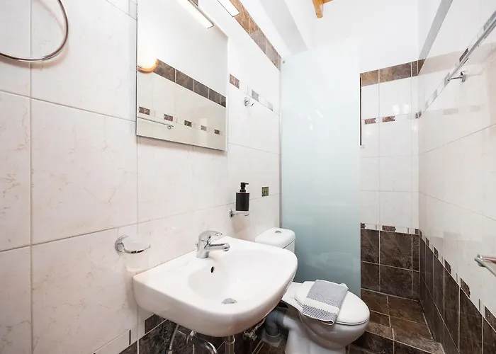 Aetos Βίλα Βασιλικάδες